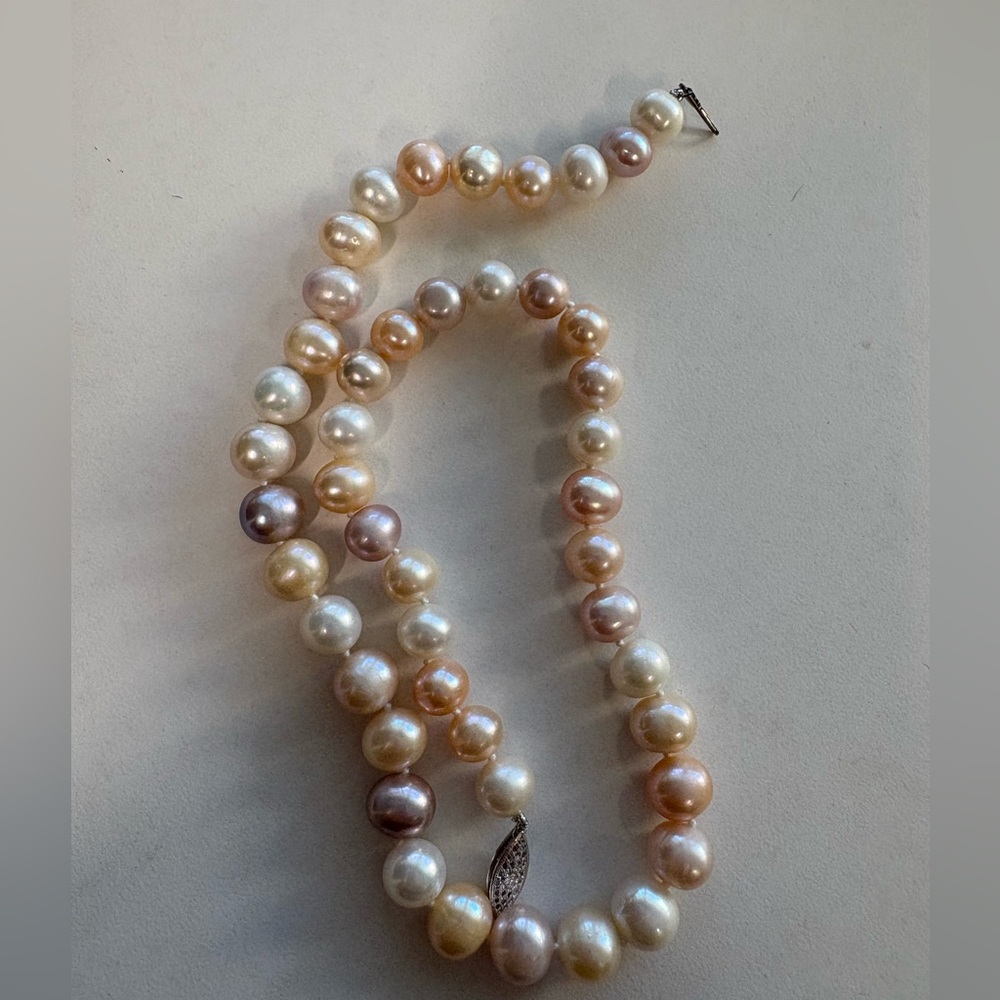 Imperial pearls by Josh Bazar, 18” Pastels, freshwater cultured, 925 sterling